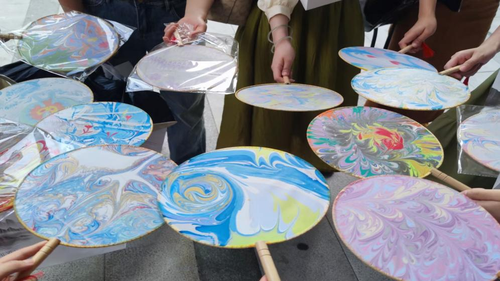 体验非遗艺术，传承优秀文化——研究生六支部主题党日活动纪实